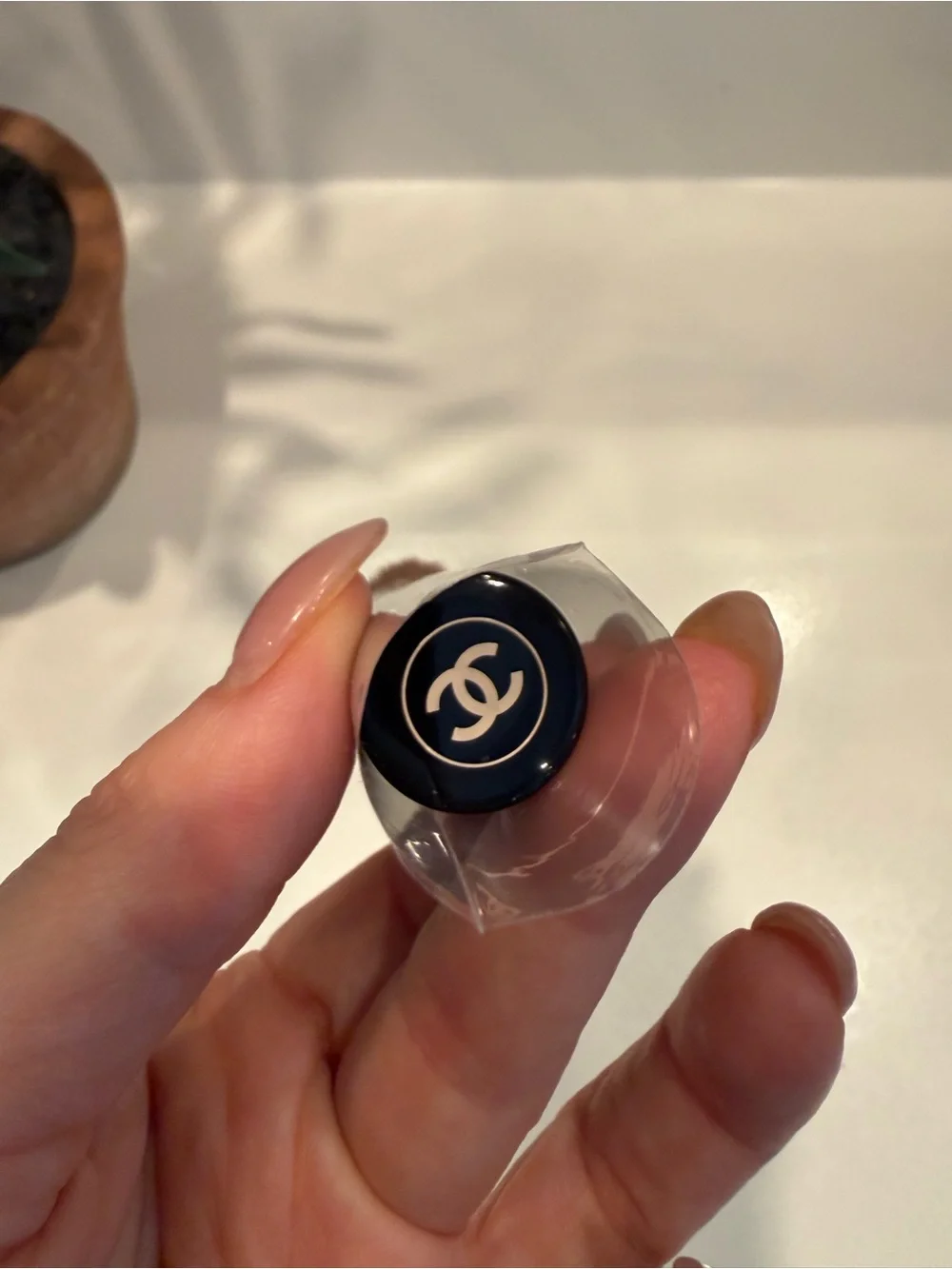CHANEL ‼️ BRUSH ONLY ‼️ included with Les Beiges Water-Fresh Tint - Picture 7 of 7